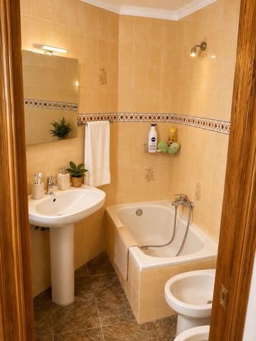 3 slaapkamer Huis te huur in Archez - € 660 (Ref: 9996615)