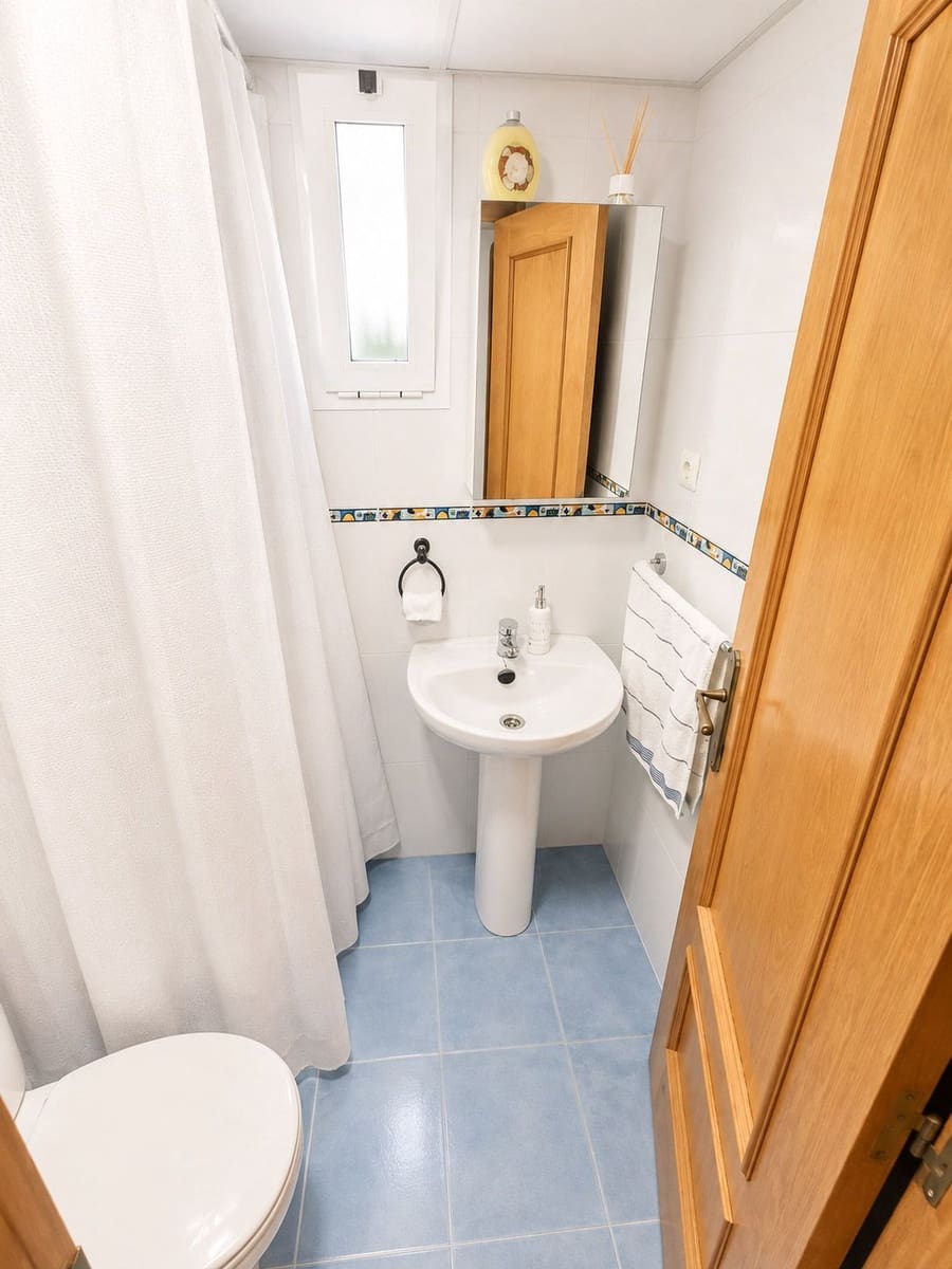 Piso de 2 habitaciones en Málaga ciudad en alquiler - 1.354 € (Ref: 9996616)