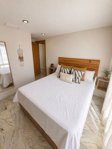 Piso de 2 habitaciones en Málaga ciudad en alquiler - 1.354 € (Ref: 9996616)