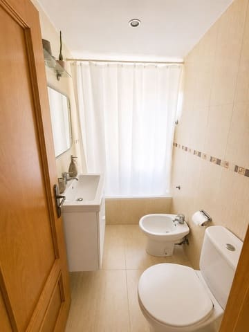 Piso de 2 habitaciones en Málaga ciudad en alquiler - 1.354 € (Ref: 9996616)