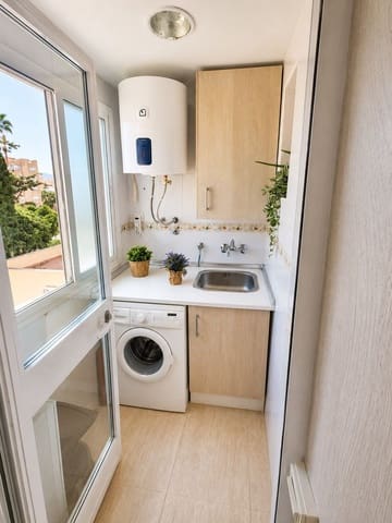 Piso de 2 habitaciones en Málaga ciudad en alquiler - 1.354 € (Ref: 9996616)