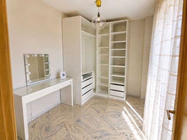 Piso de 2 habitaciones en Málaga ciudad en alquiler - 1.354 € (Ref: 9996616)