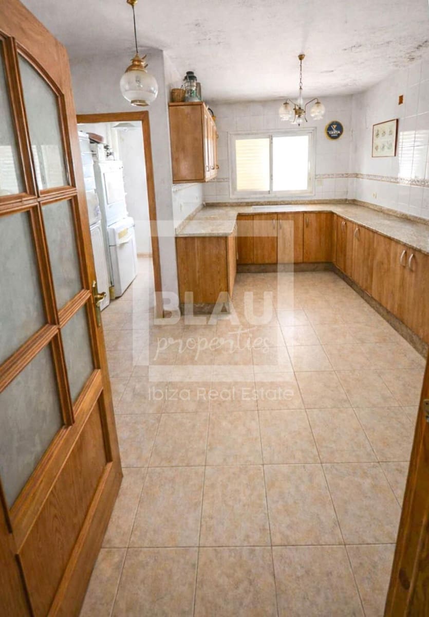 3 bedroom Villa for sale in San Jose / Sant Josep de Sa Talaia with garage - € 2,300,000 (Ref: 10027575)