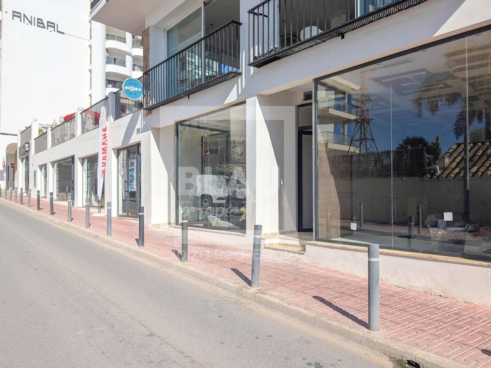 Commerciale da affittare in Sant Antoni de Portmany - 1.300 € (Rif: 10073353)
