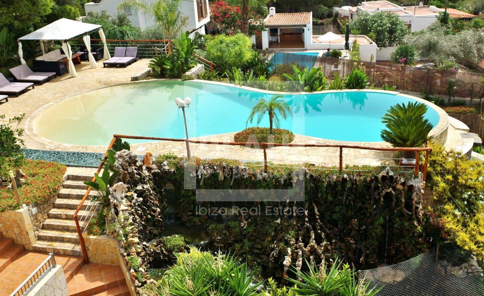 6 sypialnia Willa do wynajęcia w Santa Eulalia / Santa Eularia z basenem garażem - 16 500 € (Ref: 7658306)