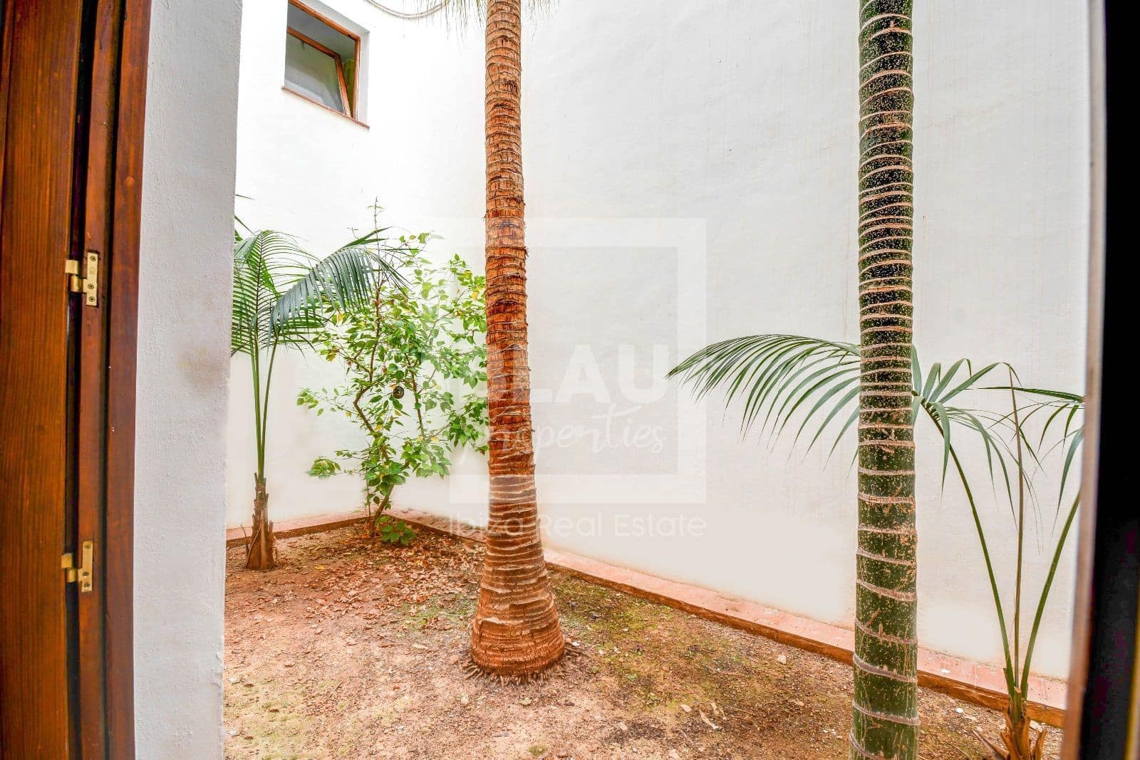 Kommersiell til salgs i San Jose / Sant Josep de Sa Talaia - € 1 950 000 (Ref: 7667175)