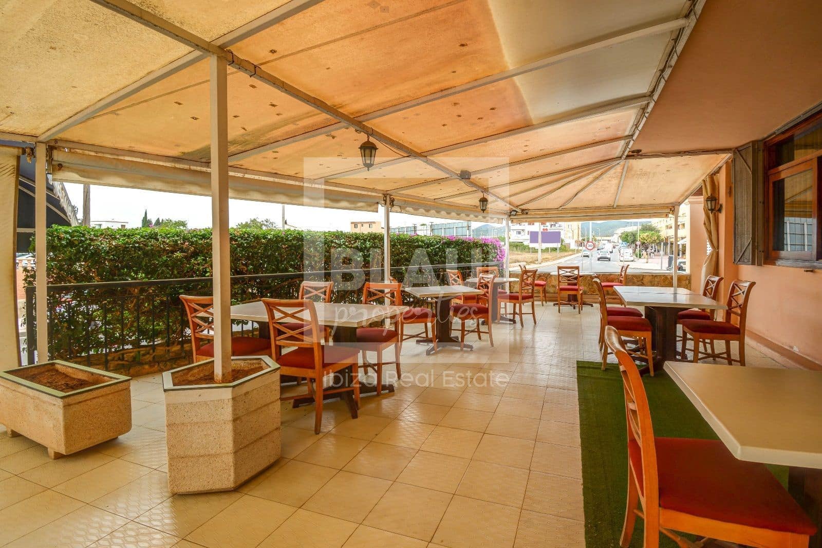 Kommersiell til salgs i San Jose / Sant Josep de Sa Talaia - € 1 950 000 (Ref: 7667175)