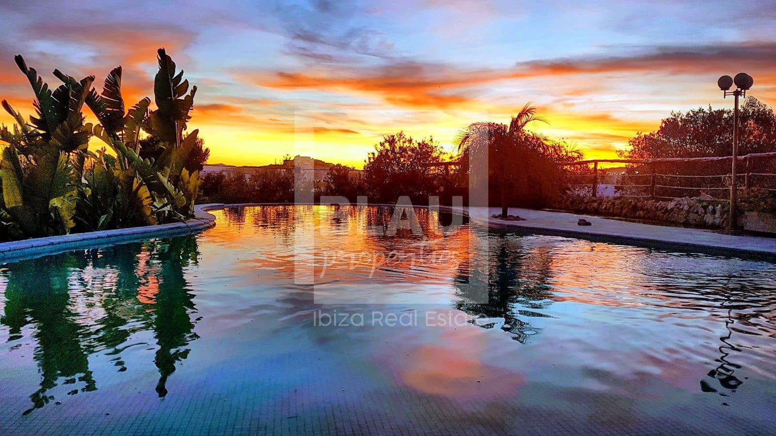 Villa/Maison de 6 chambres à louer à Santa Eulalia / Santa Eularia avec piscine garage - 12 000 € (Ref: 7762919)