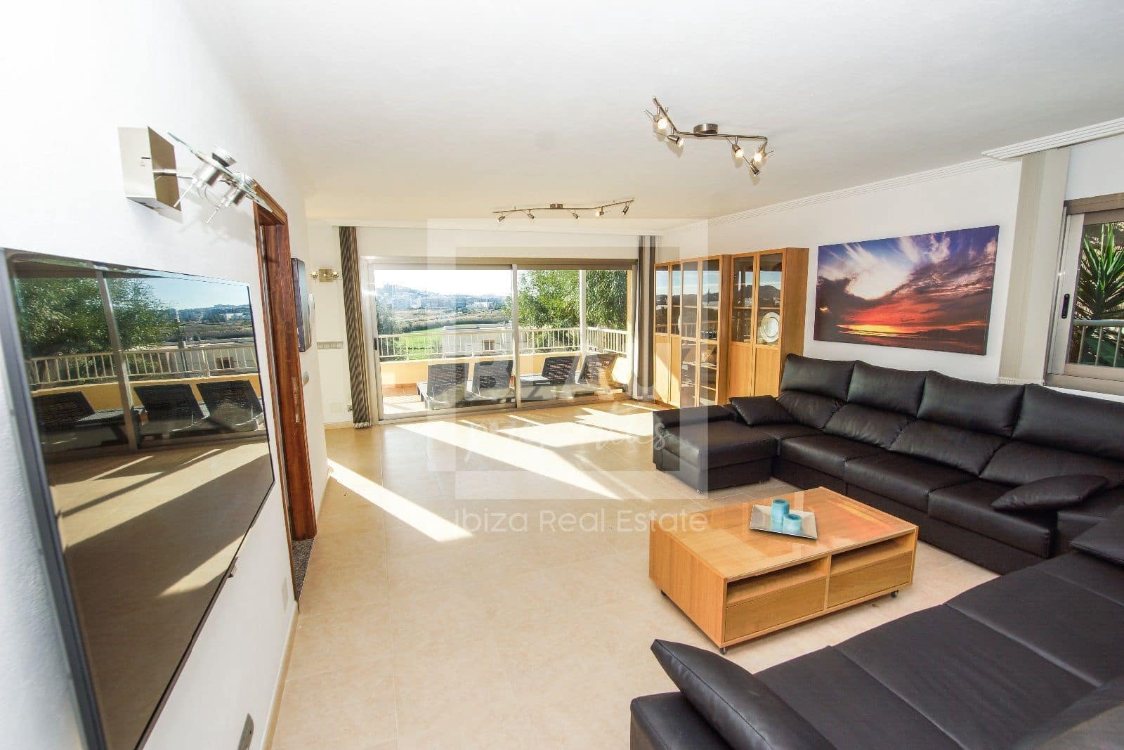 Villa/Maison de 6 chambres à louer à Santa Eulalia / Santa Eularia avec piscine garage - 12 000 € (Ref: 7762919)