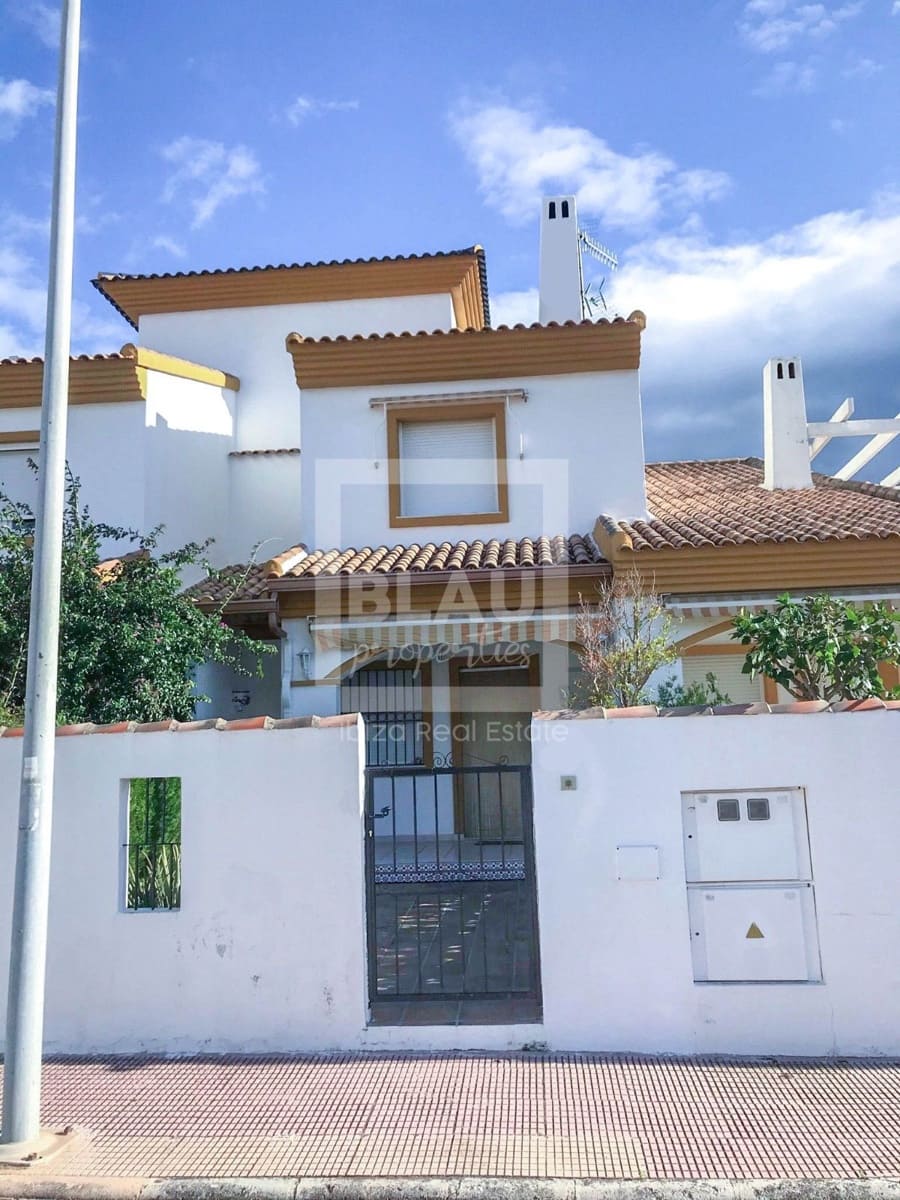 3 bedroom Townhouse for sale in Oliva Nova, Oliva with pool garage €