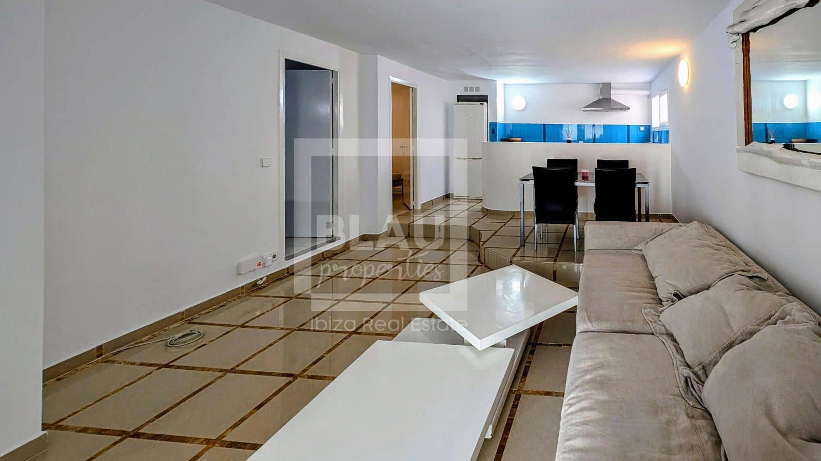 2 soveværelse Byhus til leje i San Jose / Sant Josep de Sa Talaia med swimmingpool - € 1.850 (Ref: 8245135)