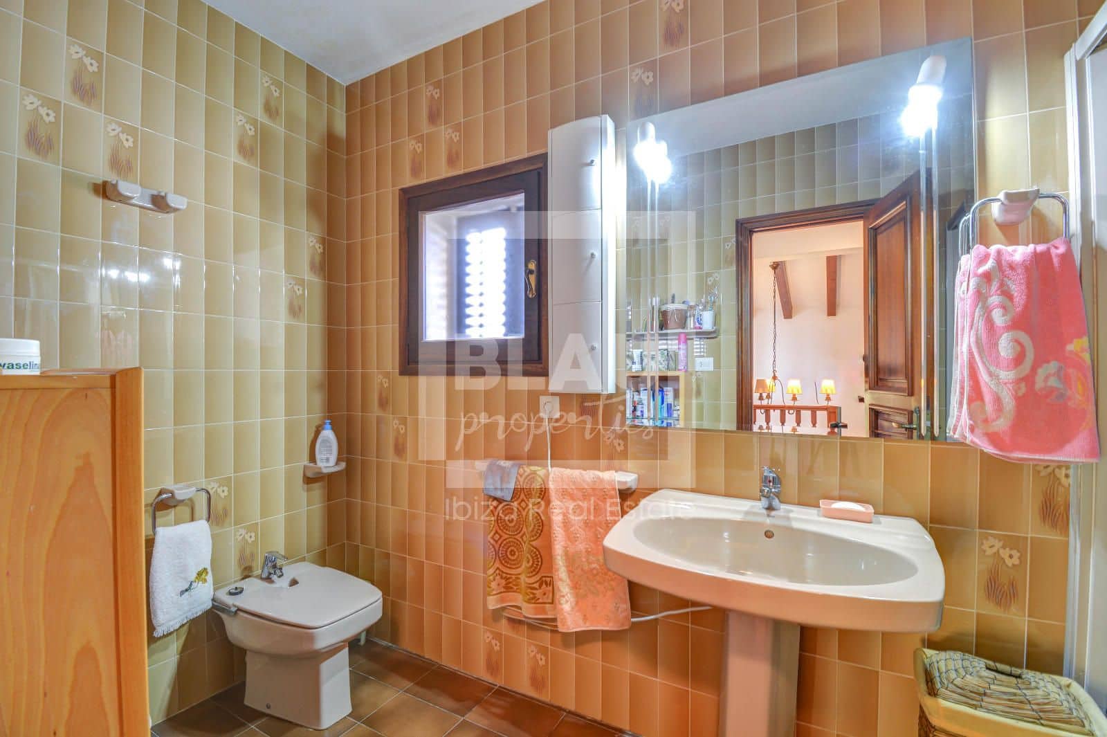 4 slaapkamer Villa te koop in San Jose / Sant Josep de Sa Talaia met garage - € 2.300.000 (Ref: 8386064)