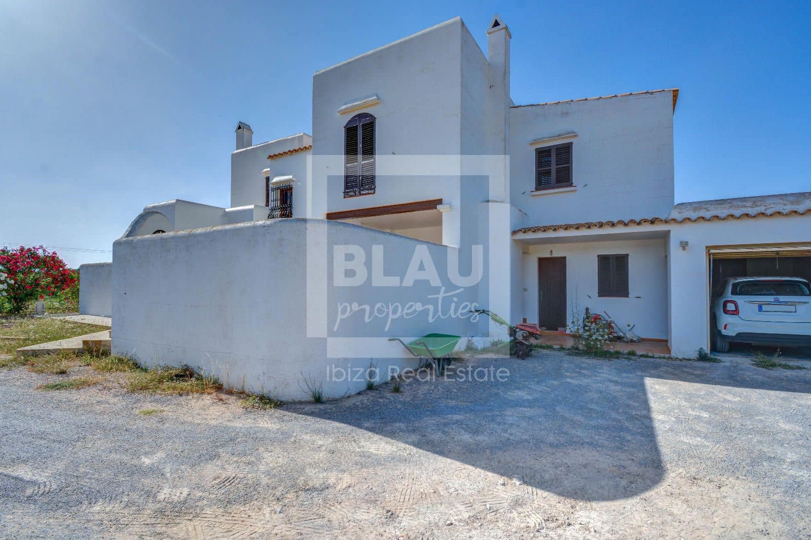 4 slaapkamer Villa te koop in San Jose / Sant Josep de Sa Talaia met garage - € 2.300.000 (Ref: 8386064)