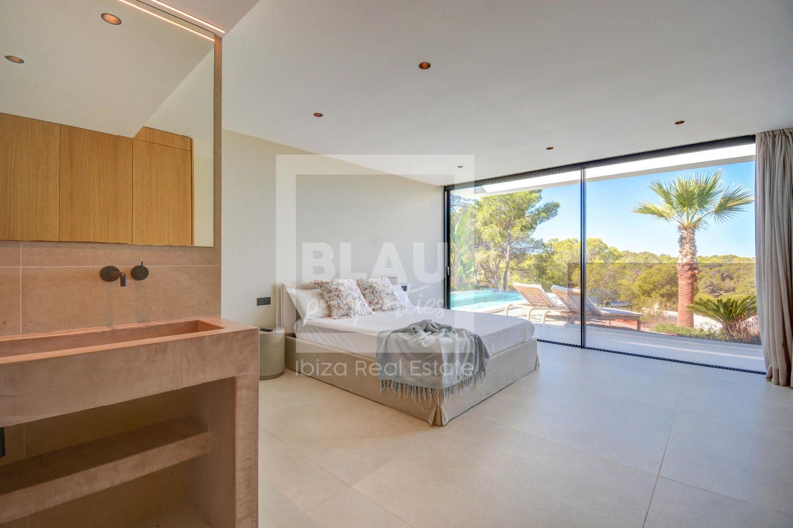 5 camera da letto Villa in vendita in Sant Antoni de Portmany con piscina garage - 4.700.000 € (Rif: 9223605)