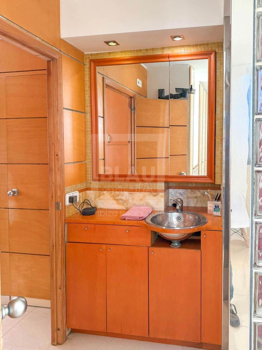 1 bedroom Flat for rent in Sant Antoni de Portmany - € 2,200 (Ref: 9449278)