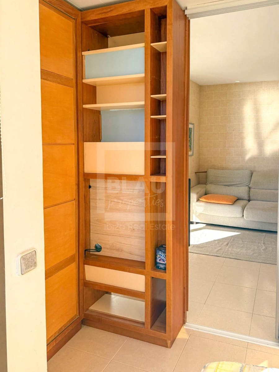 1 bedroom Flat for rent in Sant Antoni de Portmany - € 2,200 (Ref: 9449278)