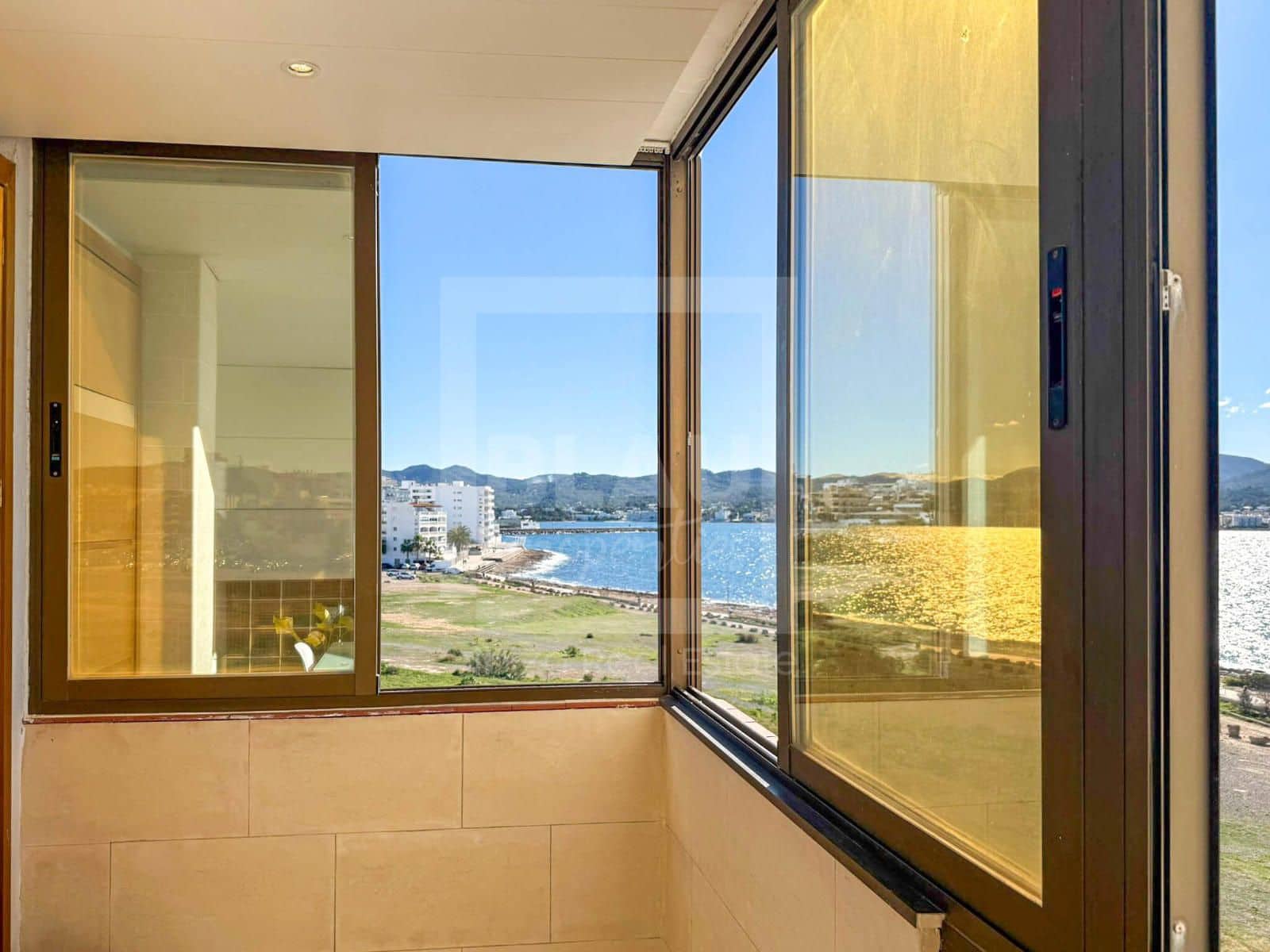 1 bedroom Flat for rent in Sant Antoni de Portmany - € 2,200 (Ref: 9449278)