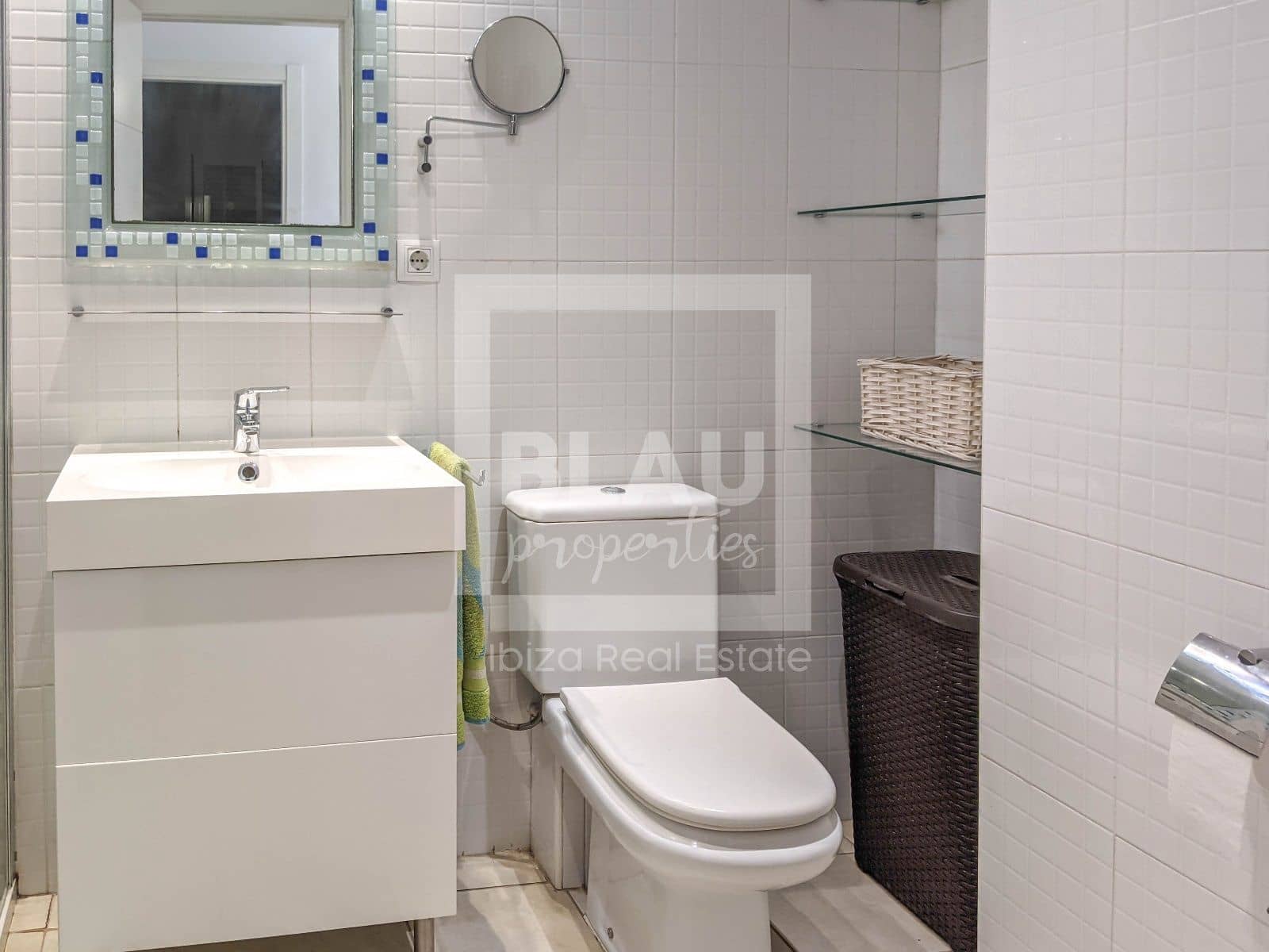 Piso de 2 habitaciones en Ibiza / Eivissa ciudad en alquiler con piscina garaje - 1.850 € (Ref: 9450595)