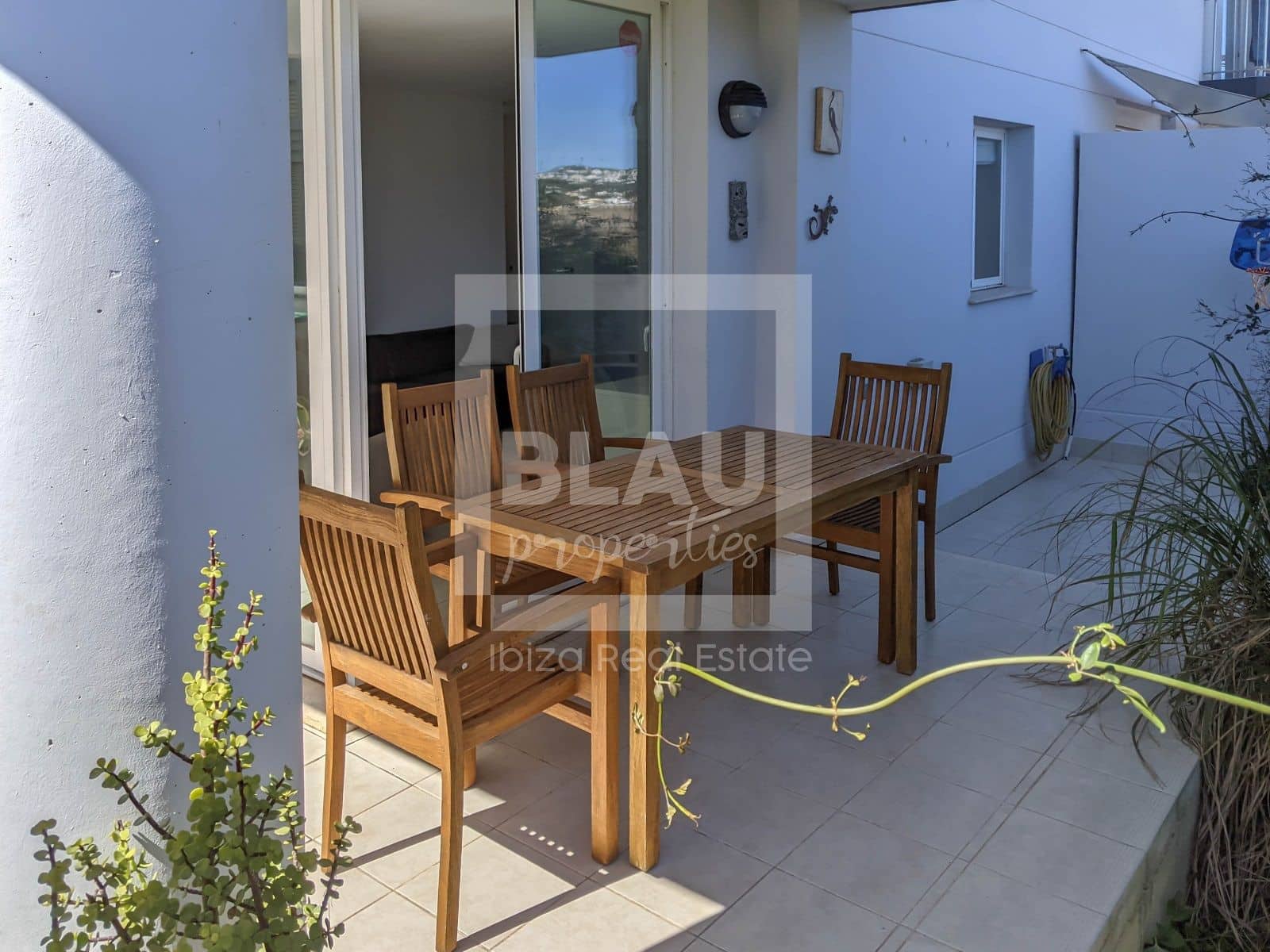 Piso de 2 habitaciones en Ibiza / Eivissa ciudad en alquiler con piscina garaje - 1.850 € (Ref: 9450595)