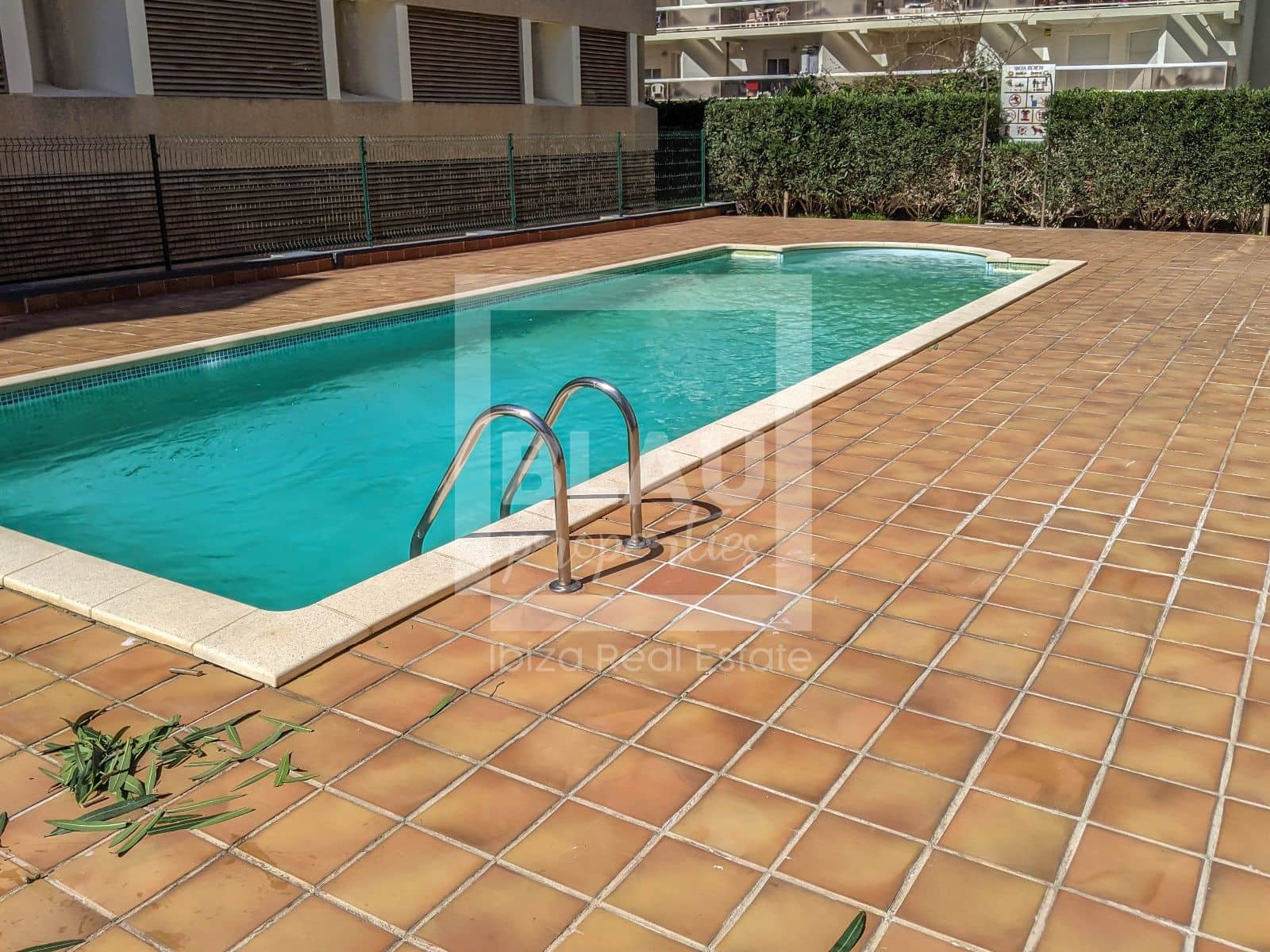 Piso de 2 habitaciones en Ibiza / Eivissa ciudad en alquiler con piscina garaje - 1.850 € (Ref: 9450595)