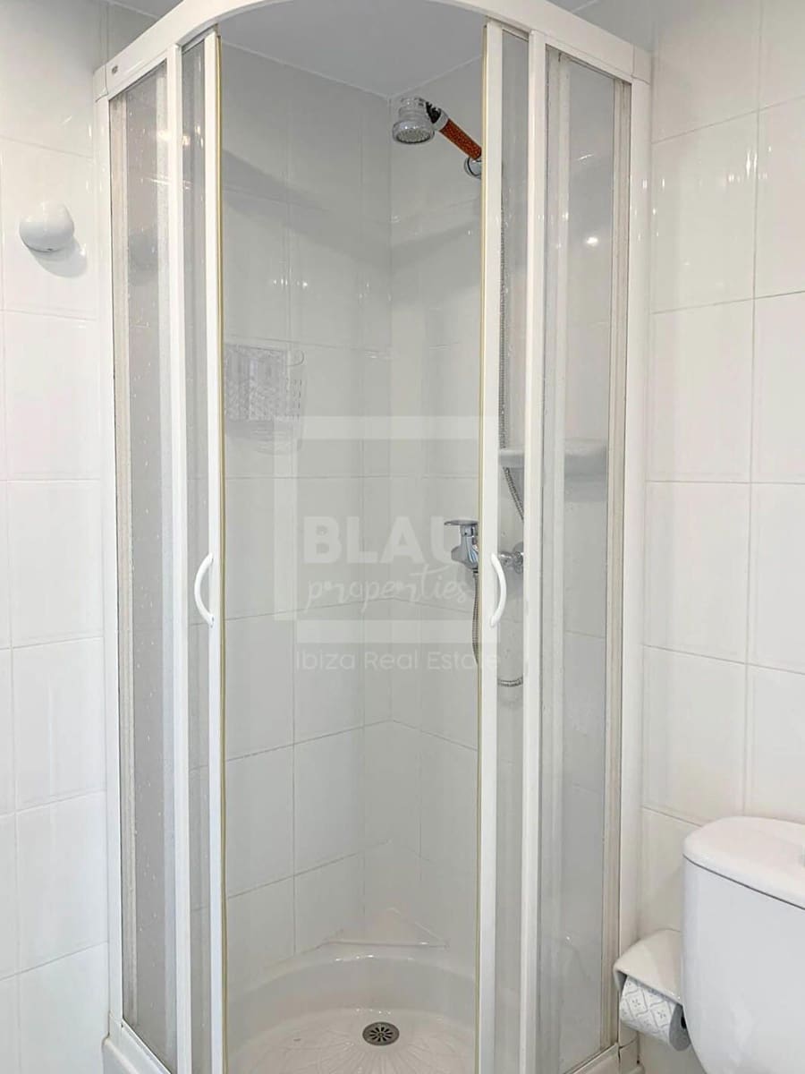 2 sypialnia Penthouse do wynajęcia w Sant Antoni de Portmany z basenem garażem - 2 900 € (Ref: 9479251)