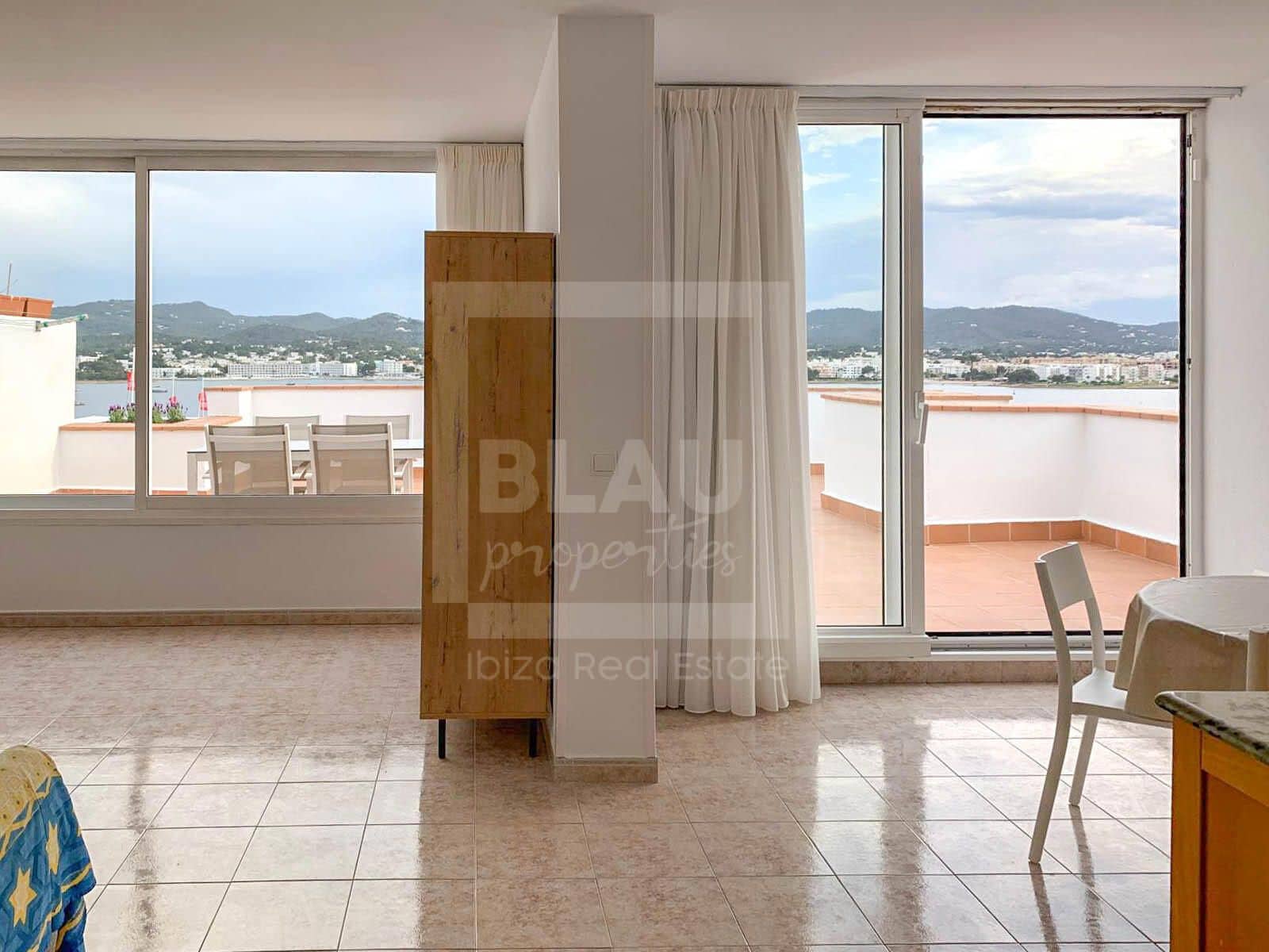 2 sypialnia Penthouse do wynajęcia w Sant Antoni de Portmany z basenem garażem - 2 900 € (Ref: 9479251)