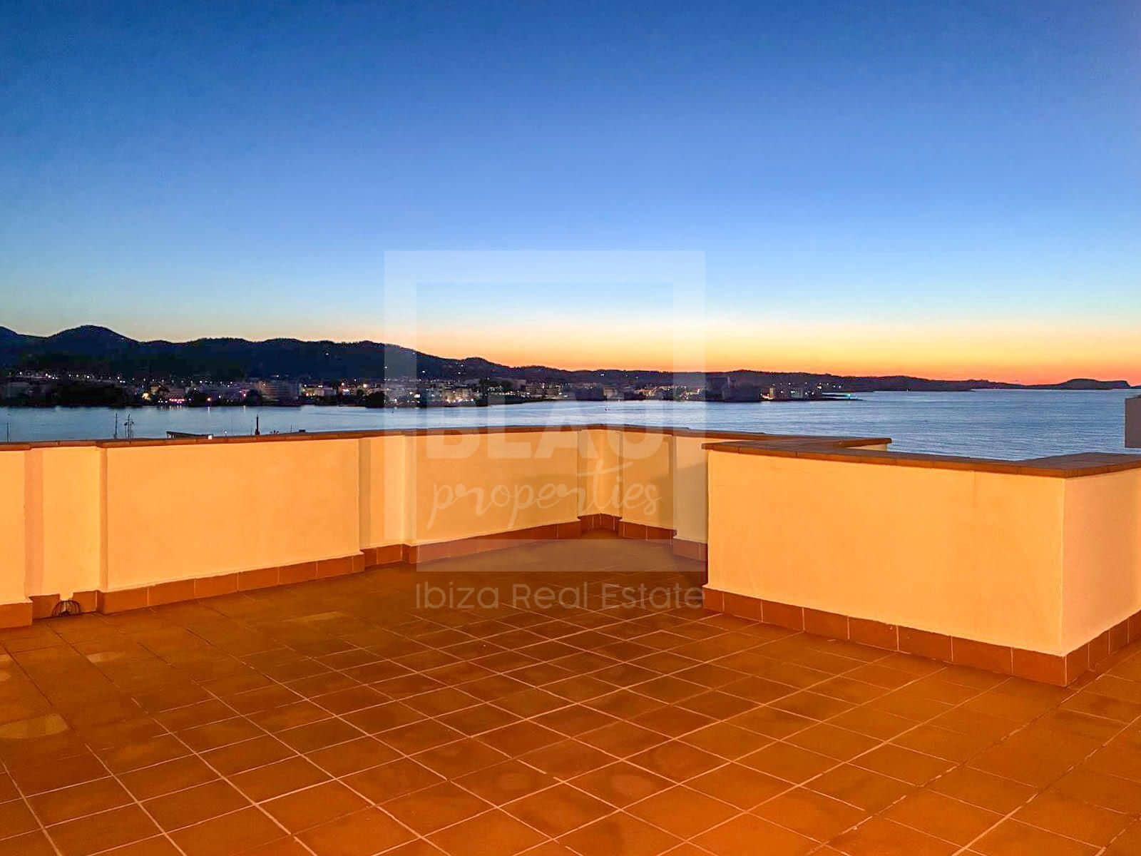 2 bedroom Penthouse for rent in Sant Antoni de Portmany with pool garage - € 2,900 (Ref: 9479251)