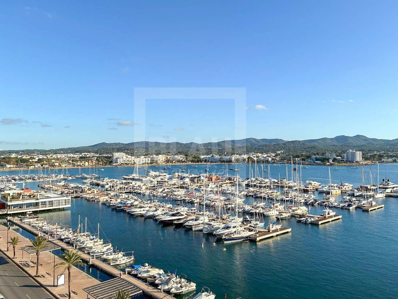 2 bedroom Penthouse for rent in Sant Antoni de Portmany with pool garage - € 2,900 (Ref: 9479251)