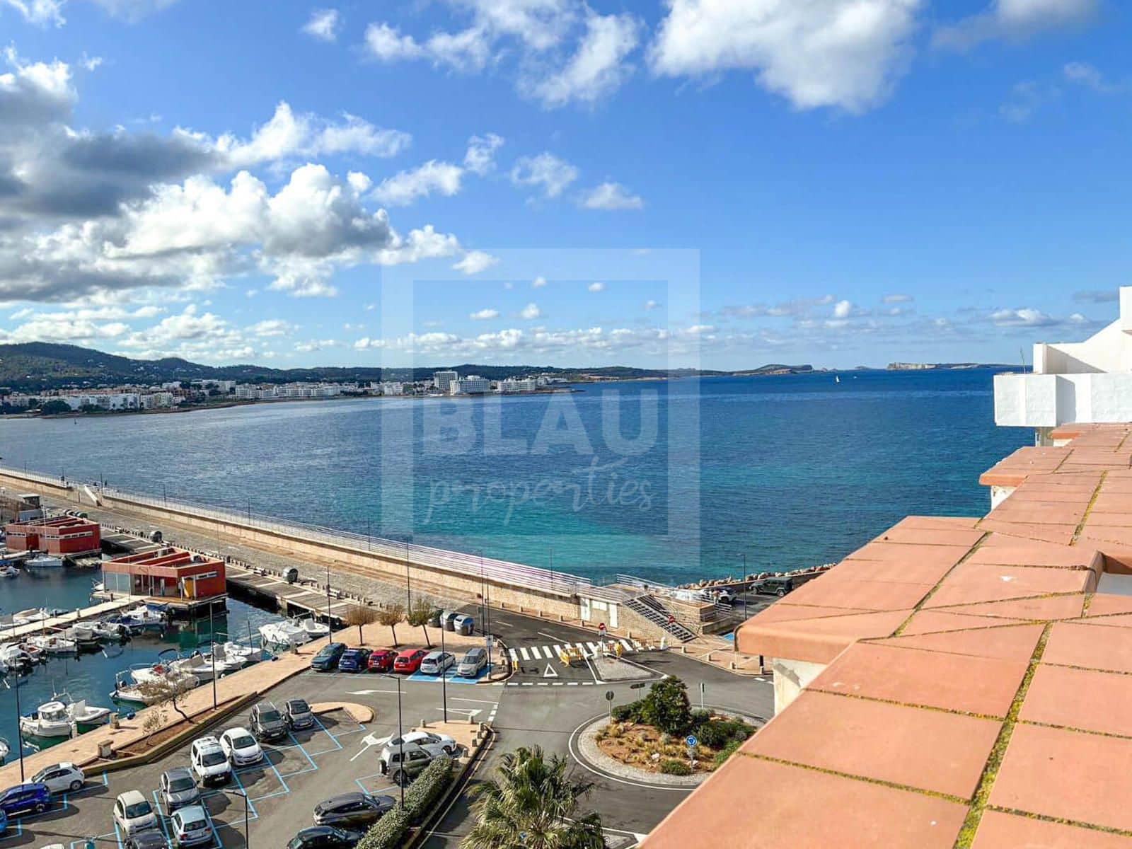 2 bedroom Penthouse for rent in Sant Antoni de Portmany with pool garage - € 2,900 (Ref: 9479251)