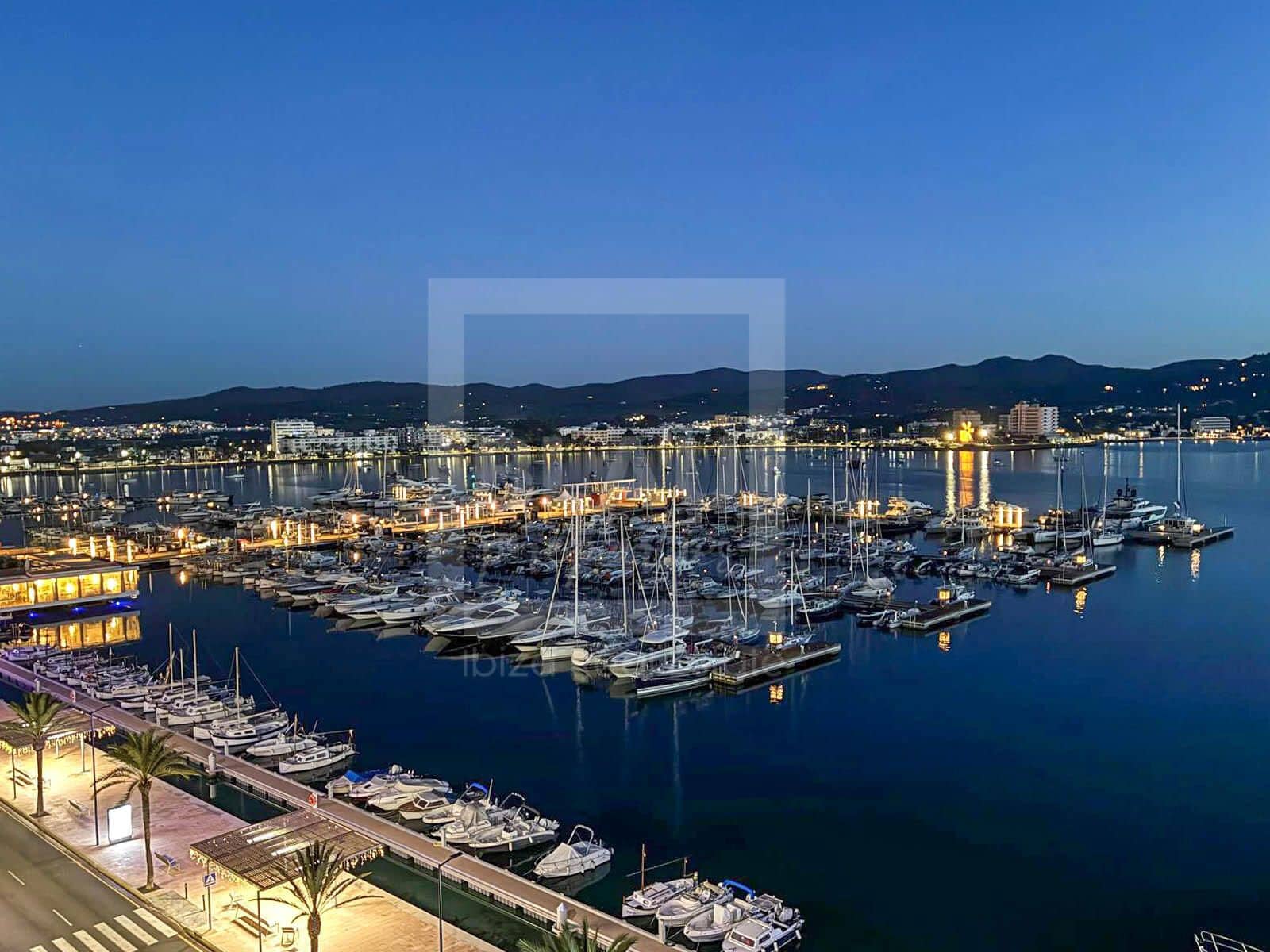 2 bedroom Penthouse for rent in Sant Antoni de Portmany with pool garage - € 2,900 (Ref: 9479251)