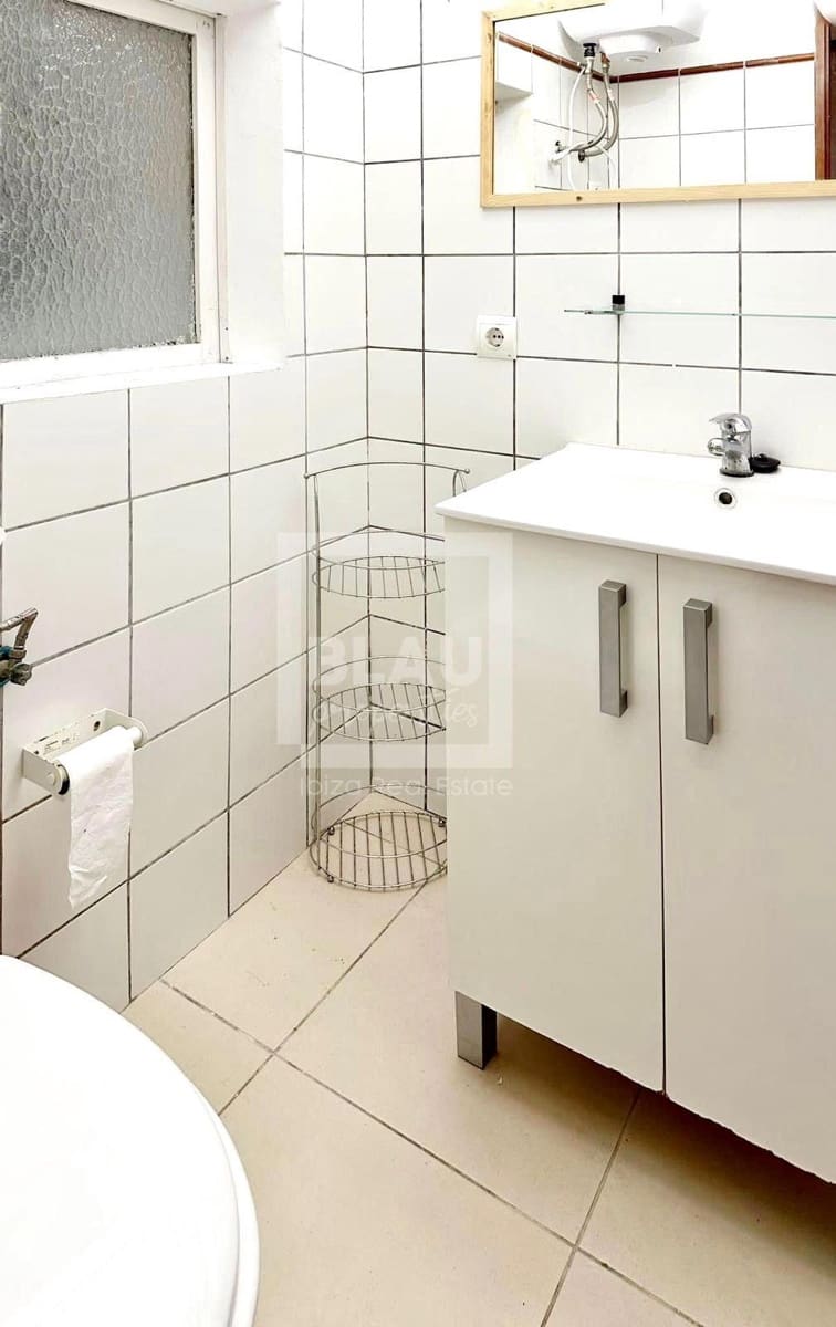 Commercieel te koop in Sant Antoni de Portmany - € 370.000 (Ref: 9494158)