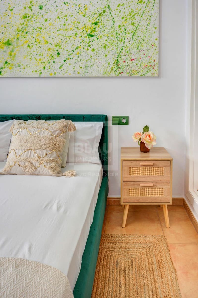 4 soveværelse Villa til leje i Sant Antoni de Portmany med swimmingpool - € 10.500 (Ref: 9525589)