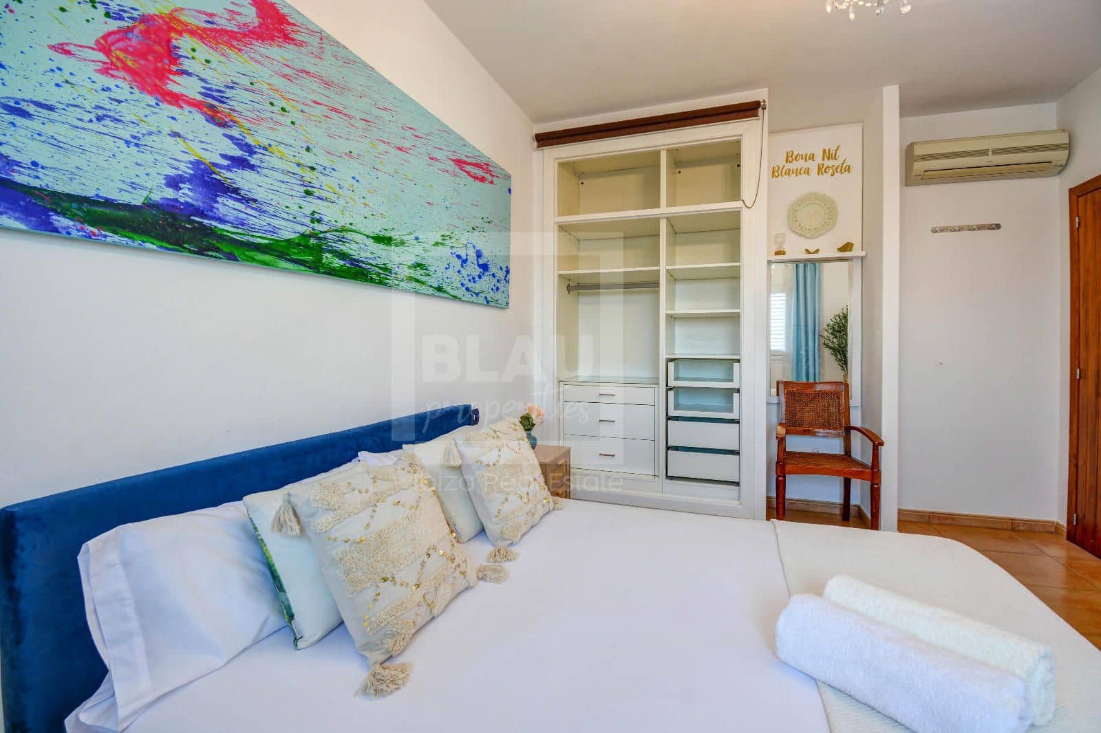 4 soveværelse Villa til leje i Sant Antoni de Portmany med swimmingpool - € 10.500 (Ref: 9525589)