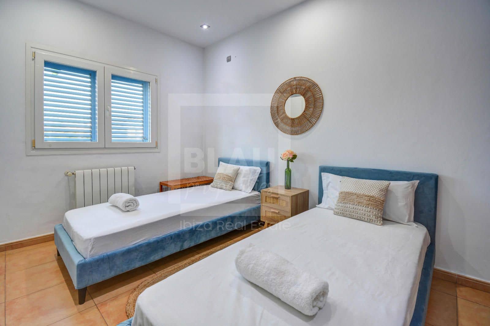 4 soveværelse Villa til leje i Sant Antoni de Portmany med swimmingpool - € 10.500 (Ref: 9525589)