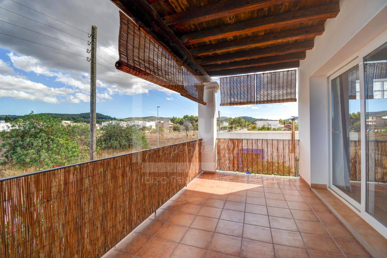 4 soveværelse Villa til leje i Sant Antoni de Portmany med swimmingpool - € 10.500 (Ref: 9525589)