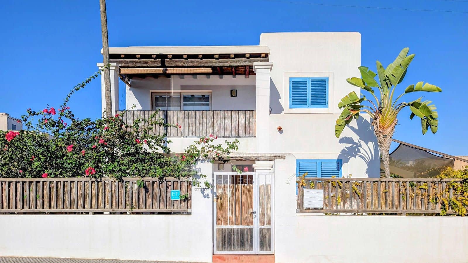 4 soveværelse Villa til leje i Sant Antoni de Portmany med swimmingpool - € 10.500 (Ref: 9525589)