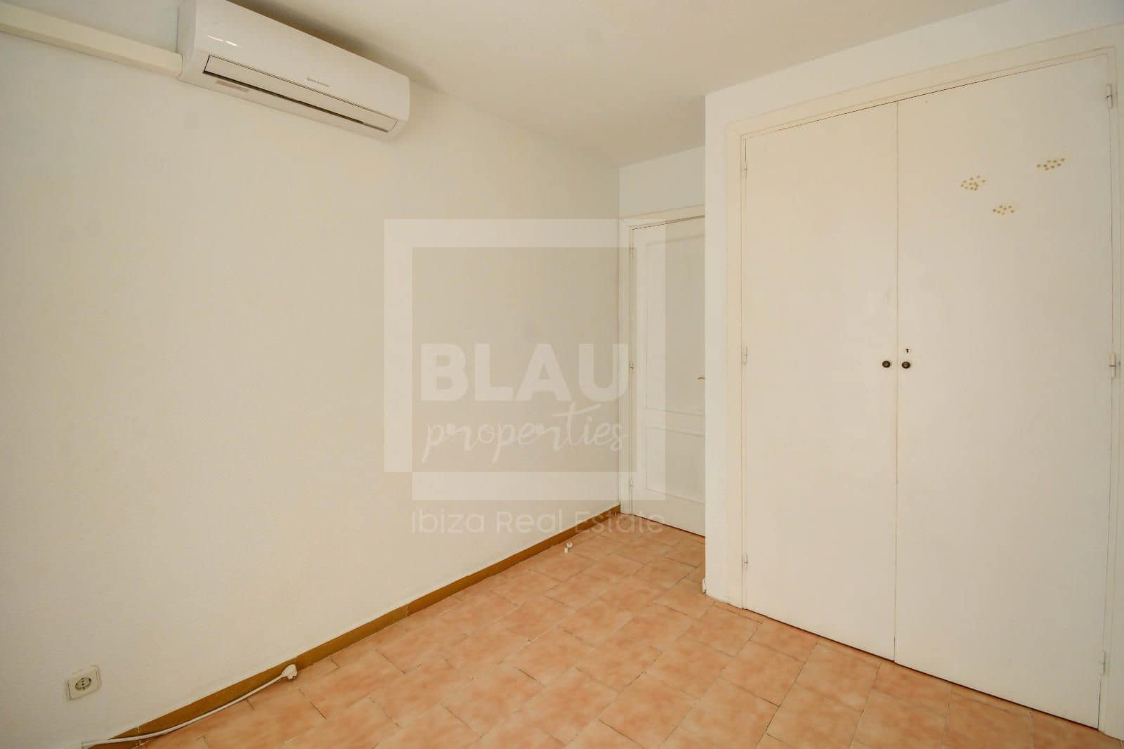 3 bedroom Flat for sale in San Jose / Sant Josep de Sa Talaia with pool garage - € 585,000 (Ref: 9550445)