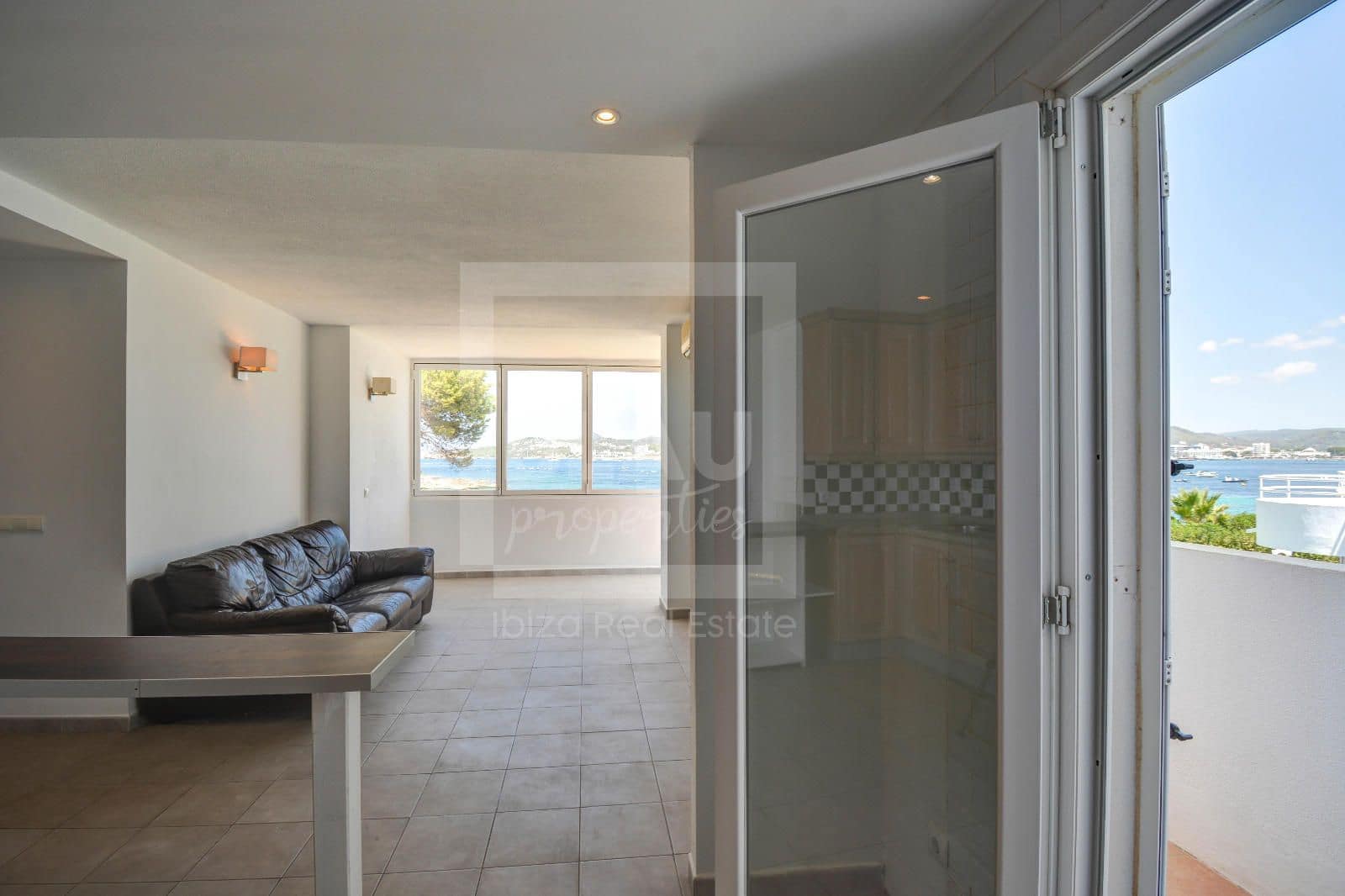 3 bedroom Flat for sale in San Jose / Sant Josep de Sa Talaia with pool garage - € 585,000 (Ref: 9550445)