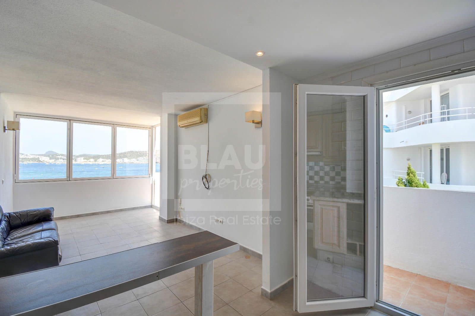 3 bedroom Flat for sale in San Jose / Sant Josep de Sa Talaia with pool garage - € 585,000 (Ref: 9550445)