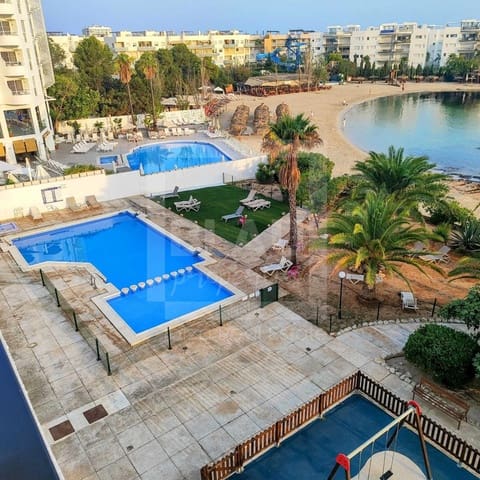 3 chambre Penthouse à vendre à San Jose / Sant Josep de Sa Talaia avec piscine garage - 555 000 € (Ref: 9550446)