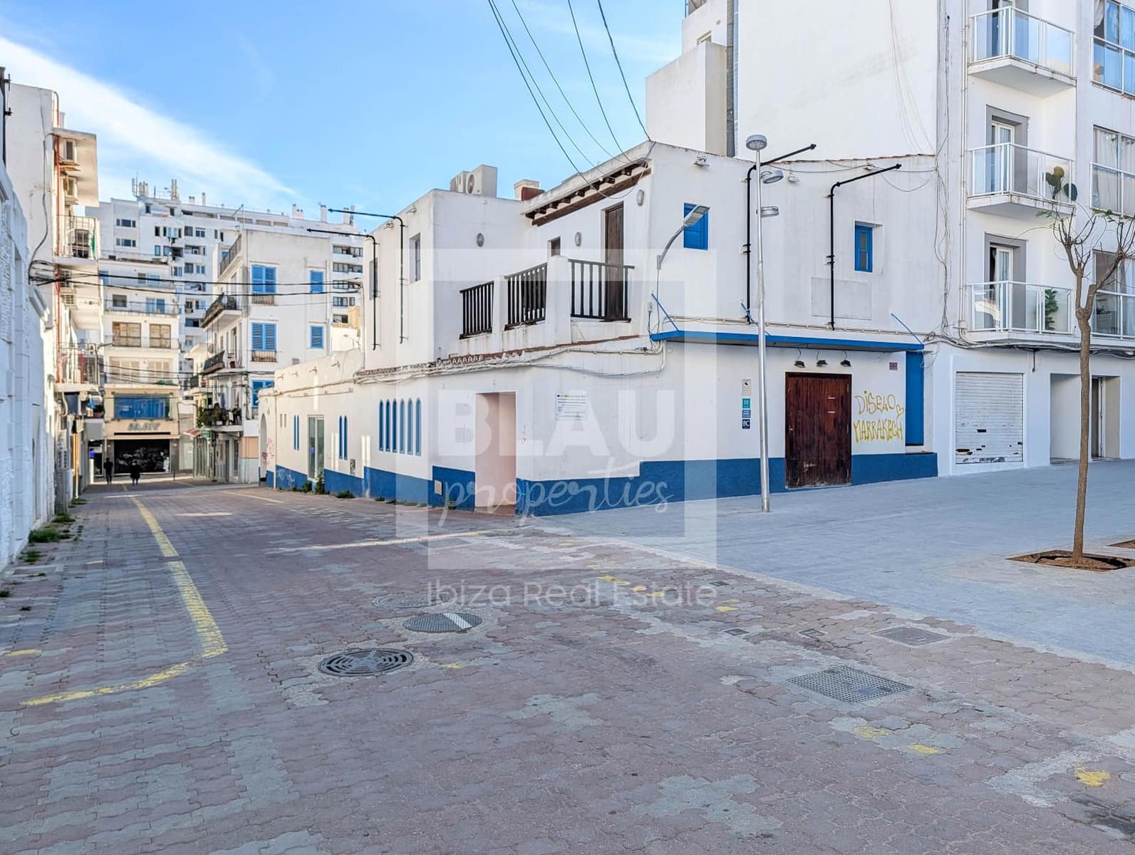 Commercial for rent in Sant Antoni de Portmany - € 3,800 (Ref: 9689990)