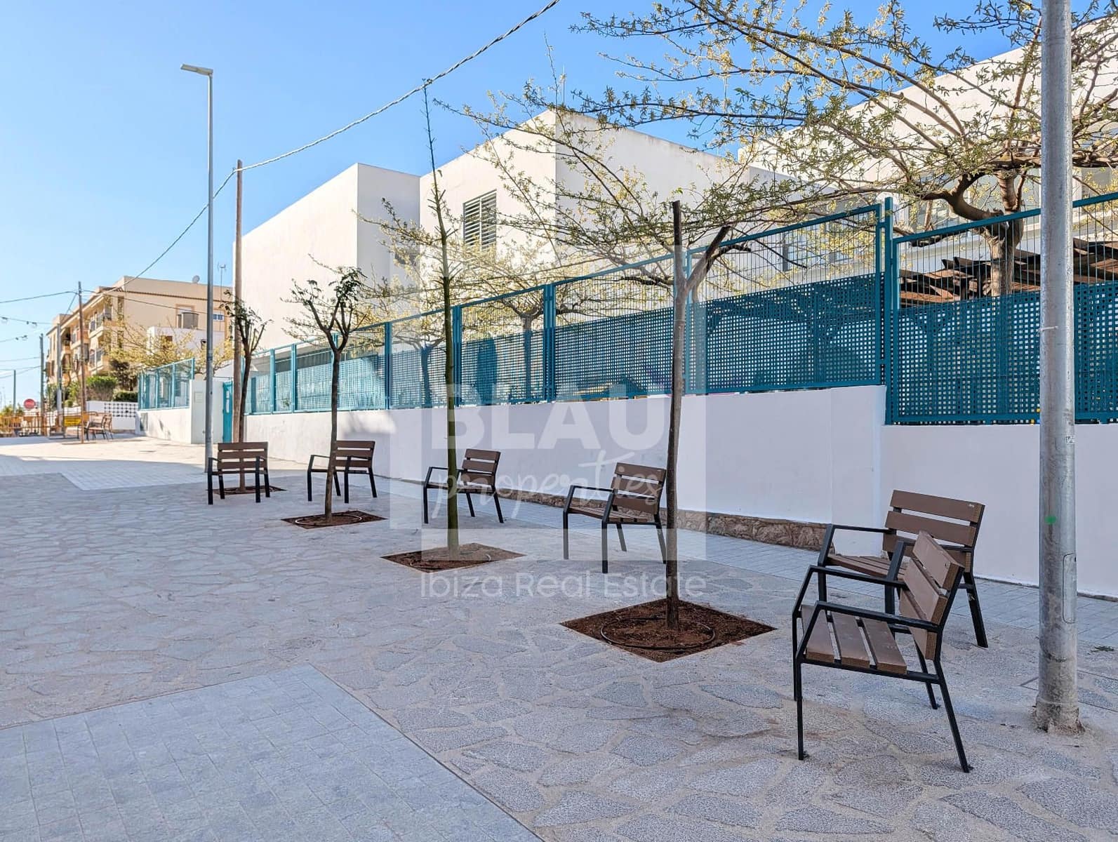 Commercial for rent in Sant Antoni de Portmany - € 3,800 (Ref: 9689990)