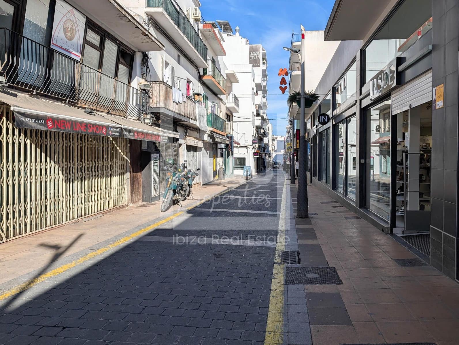 Commercial for rent in Sant Antoni de Portmany - € 3,800 (Ref: 9689990)