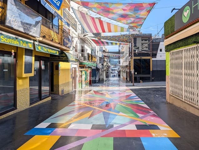 Local Commercial à louer à Sant Antoni de Portmany - 3 800 € (Ref: 9689990)