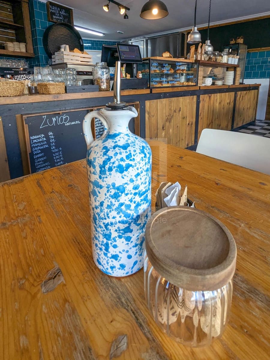 Local Commercial à louer à San Jose / Sant Josep de Sa Talaia - 2 500 € (Ref: 9715604)