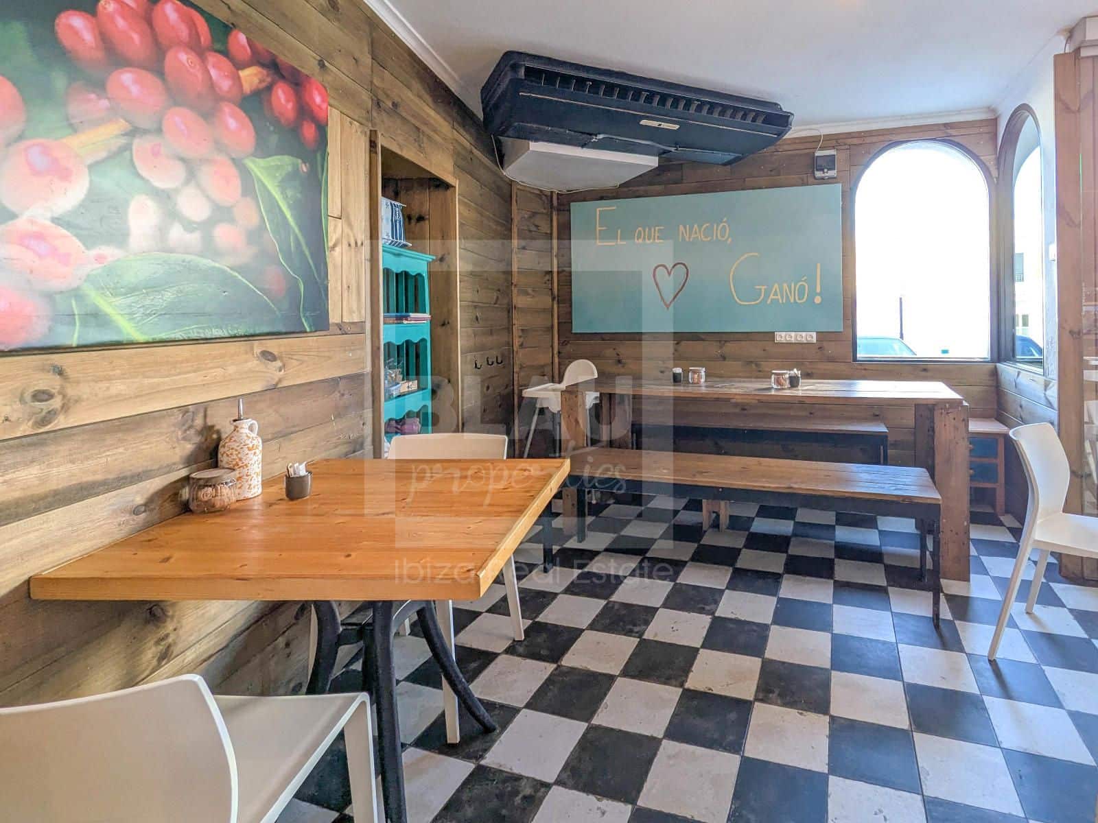 Local Commercial à louer à San Jose / Sant Josep de Sa Talaia - 2 500 € (Ref: 9715604)