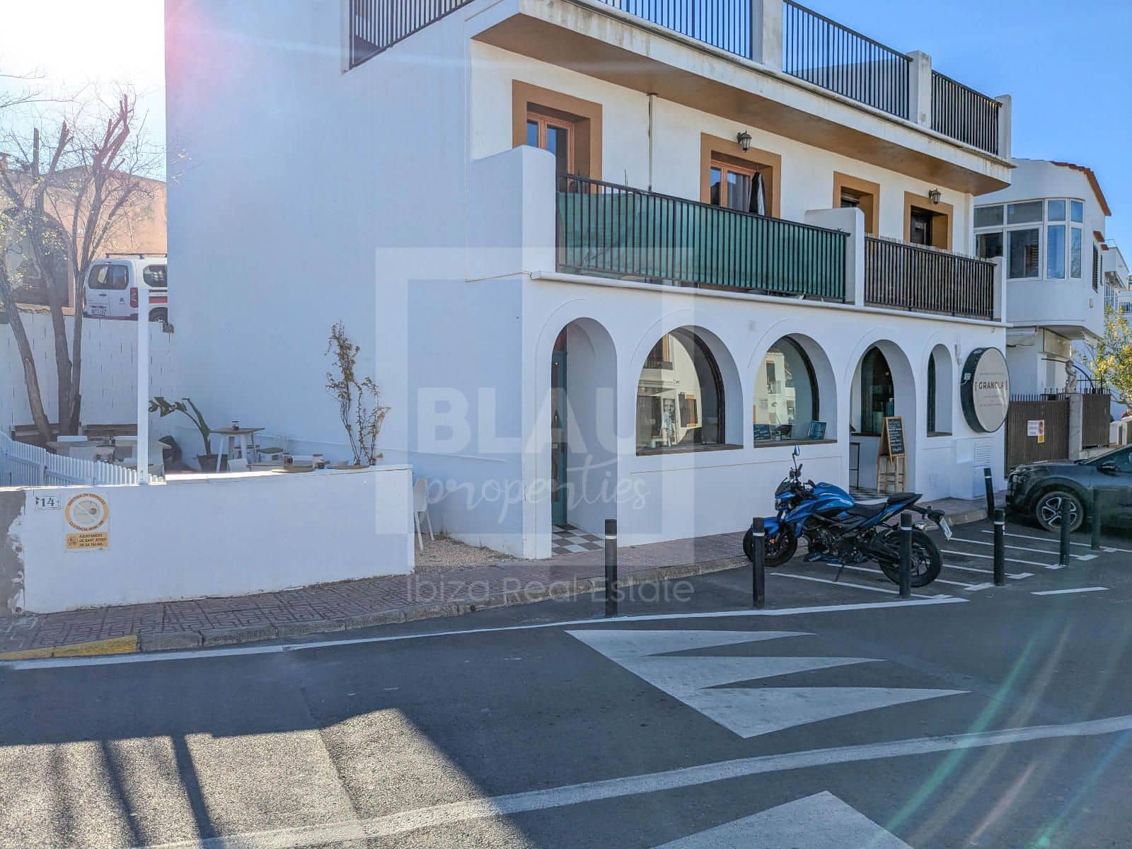 Local Commercial à louer à San Jose / Sant Josep de Sa Talaia - 2 500 € (Ref: 9715604)