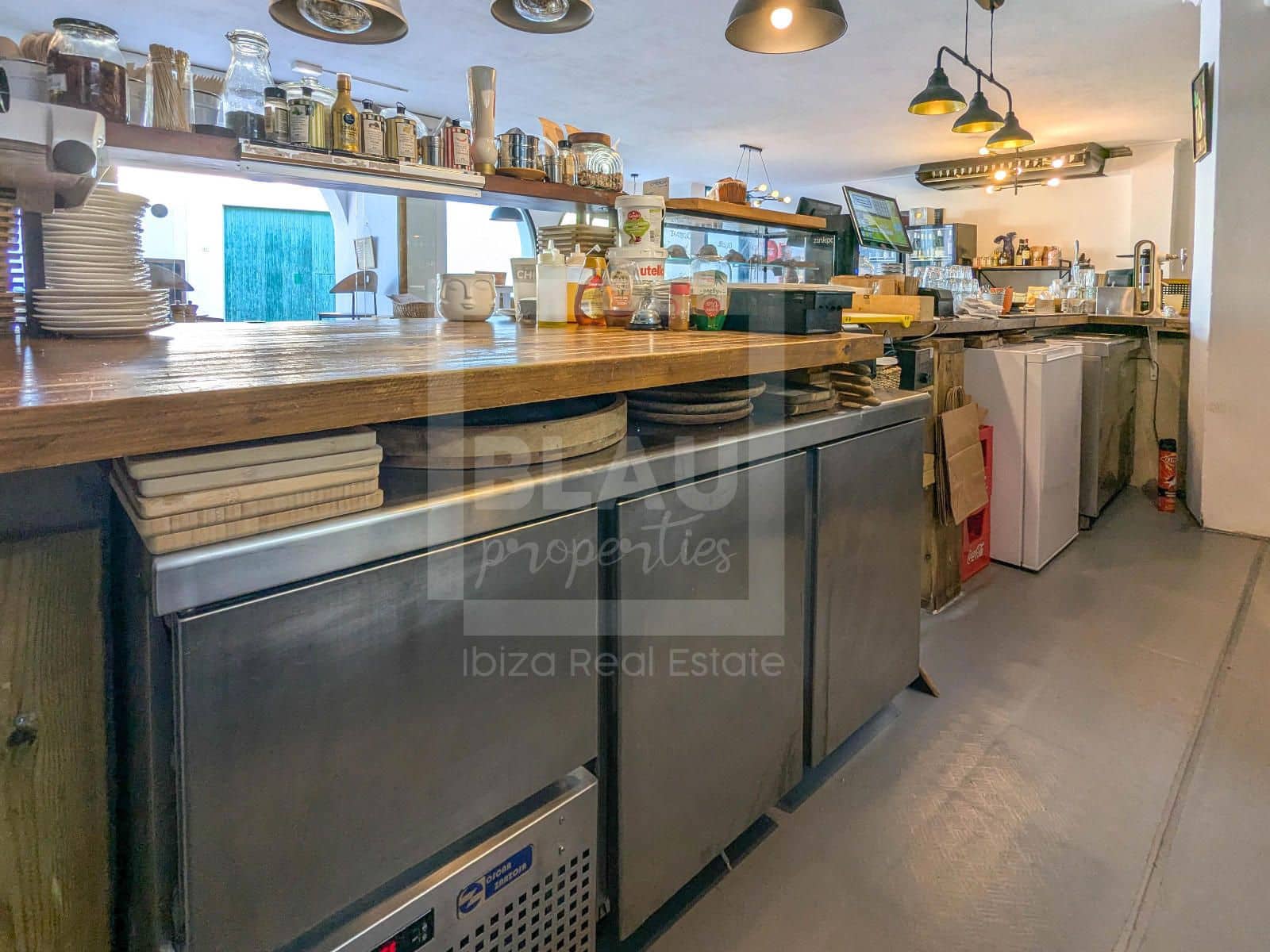 Local Commercial à louer à San Jose / Sant Josep de Sa Talaia - 2 500 € (Ref: 9715604)