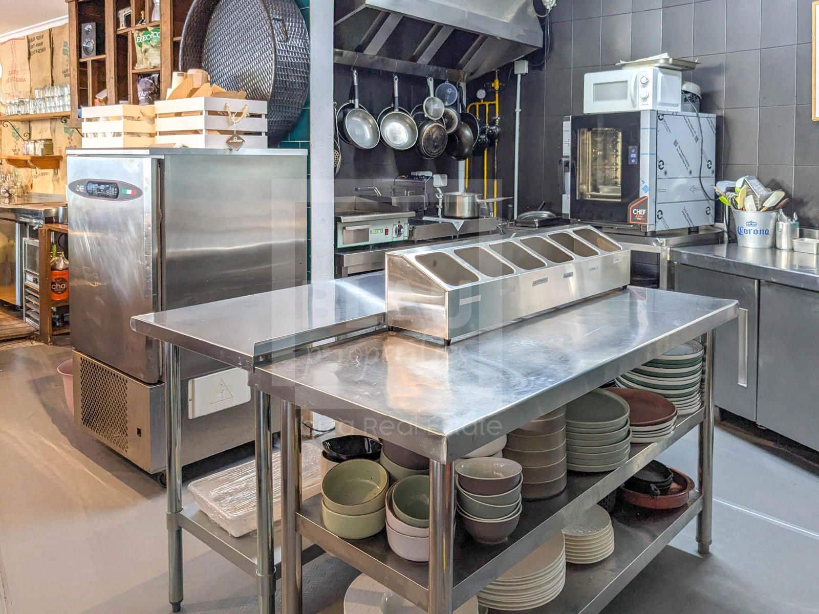 Local Commercial à louer à San Jose / Sant Josep de Sa Talaia - 2 500 € (Ref: 9715604)