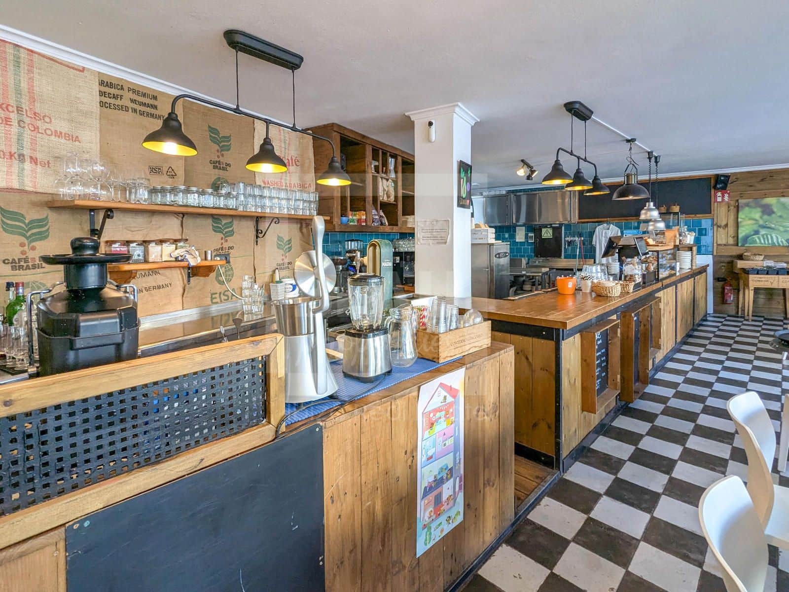 Local Commercial à louer à San Jose / Sant Josep de Sa Talaia - 2 500 € (Ref: 9715604)